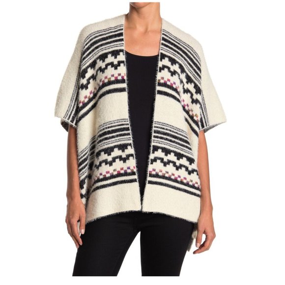 Roffe NWT Ivory Southwestern Print Eyelash Knit Topper - Picture 1 of 4
